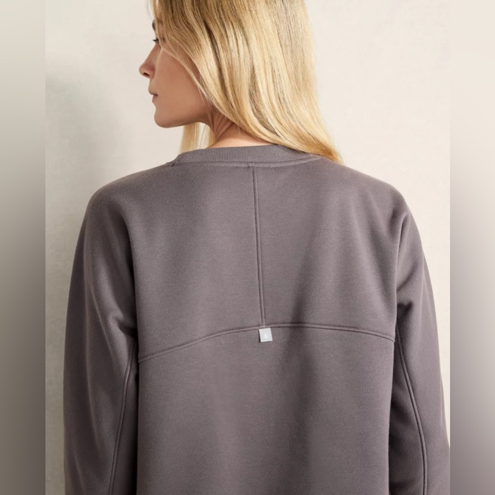 Haven Well Within Cozy Fleece Cropped Crewneck Size Medium in Gray